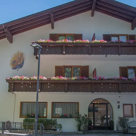 Guest house Muttererhof 2*